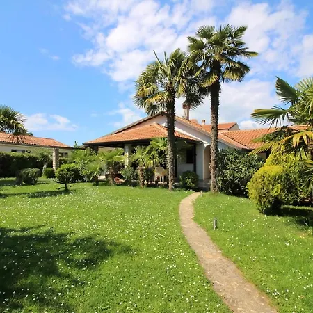 Ferienhaus Manja In Mit Gepflegtem Garten